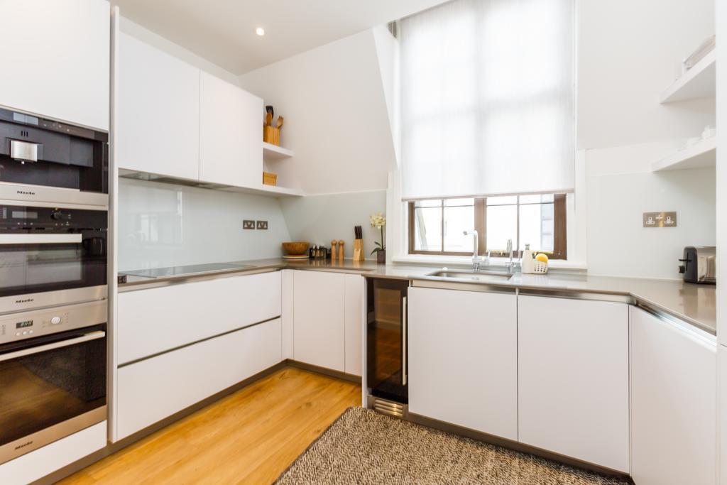 Cockspur Street, 3 Bedrooms Лондон Экстерьер фото
